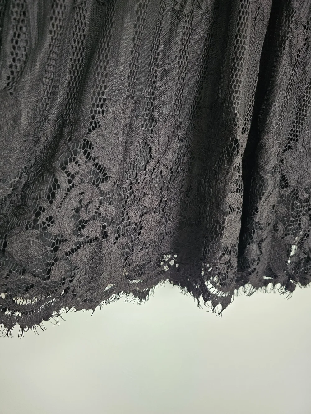 Ultra Pink Sheer Lace Boho Blouse Scalloped Edge Black Size L Mock Neck Romantic - Picture 7 of 10
